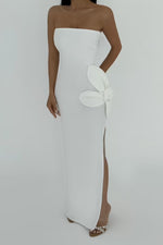 Load image into Gallery viewer, FLORA DRESS - BUTTERCREAM/WHITE

